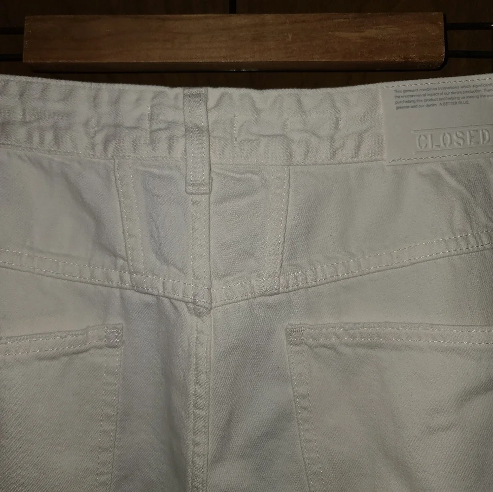 Closed white denim jeans sz 33 Nwot